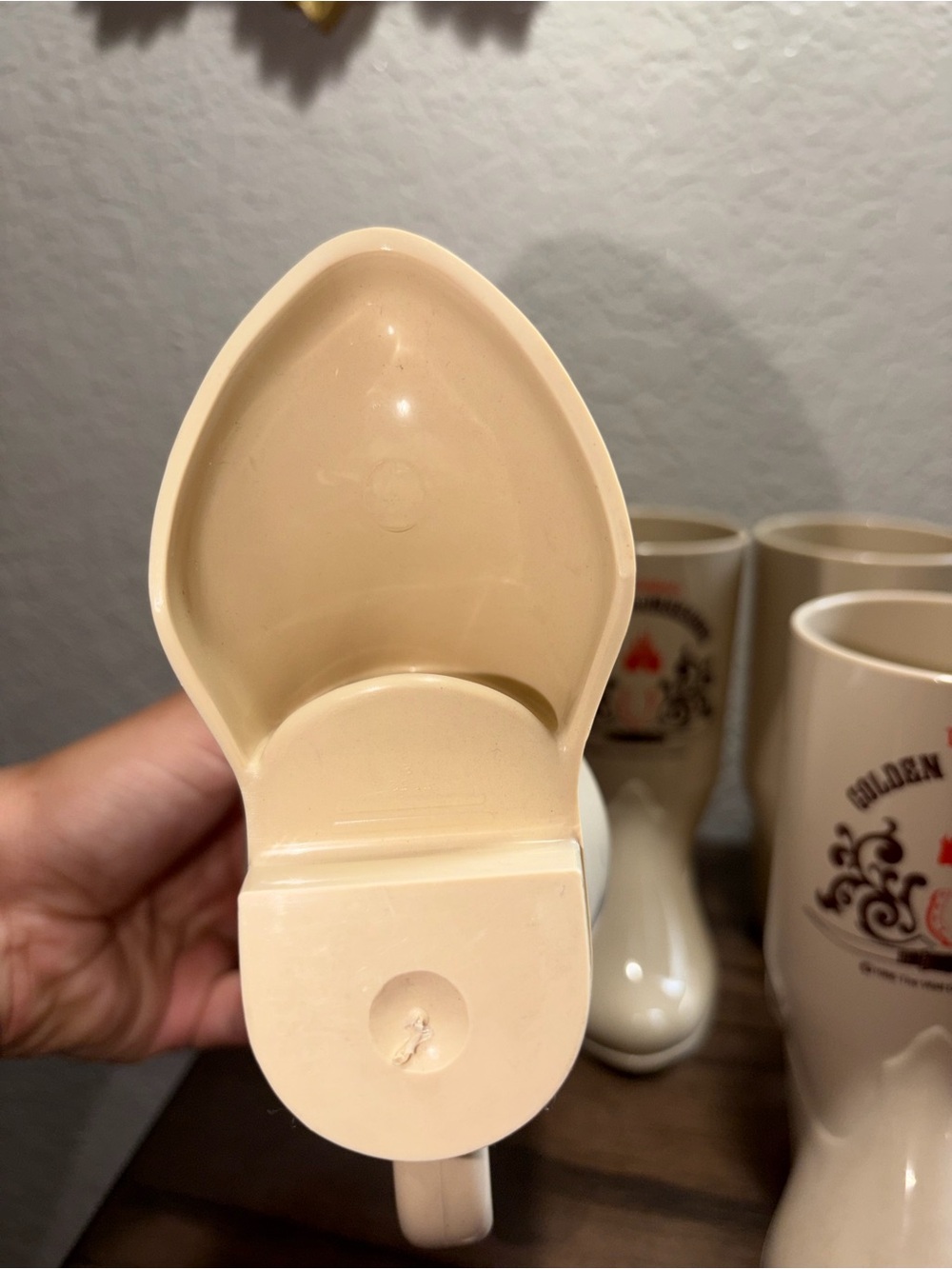 1986 Disneyland Golden Horseshoe Saloon boot mugs- Set Of 4 - Picture 4 of 6